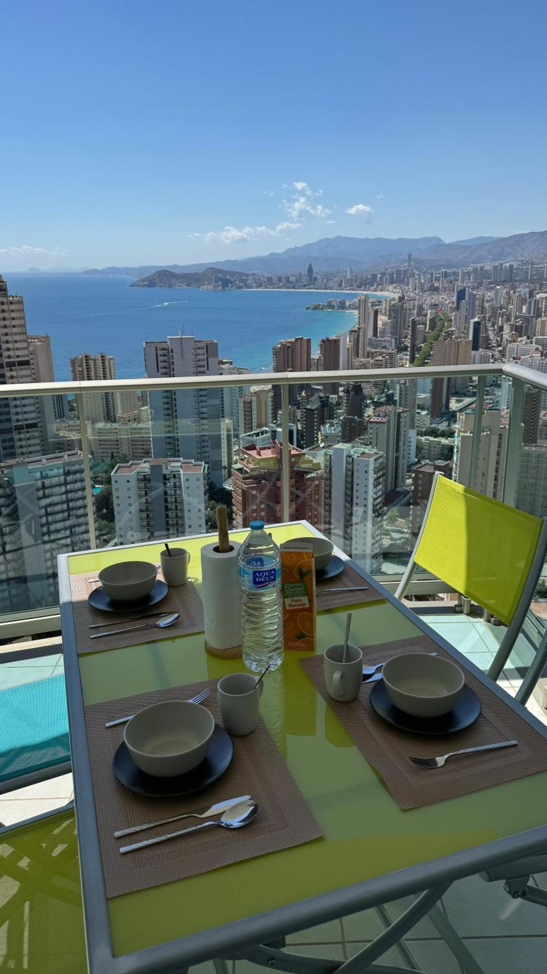 2-Bedroom Apartment With Sea Views Benidorm Kültér fotó