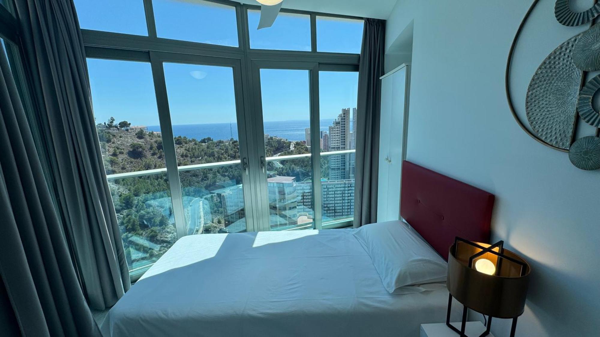 2-Bedroom Apartment With Sea Views Benidorm Kültér fotó