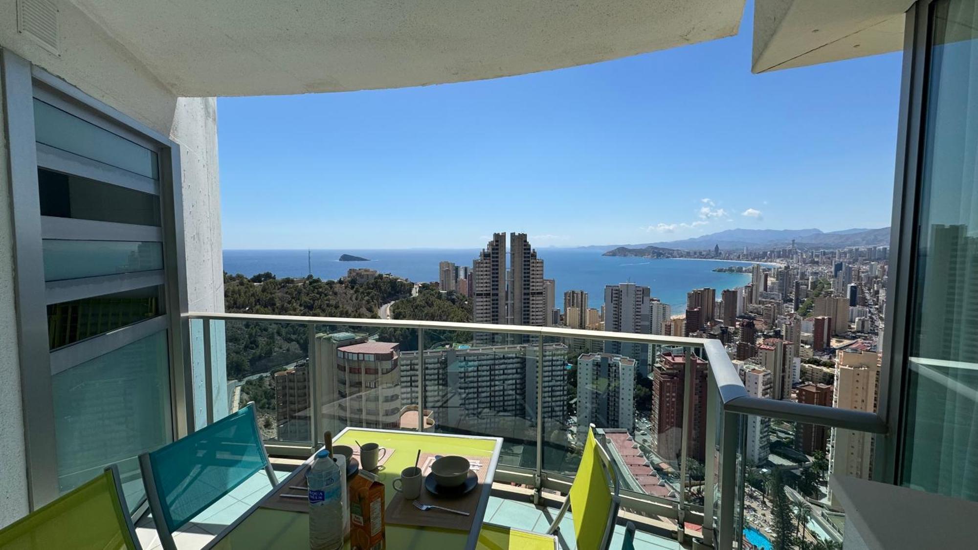 2-Bedroom Apartment With Sea Views Benidorm Kültér fotó