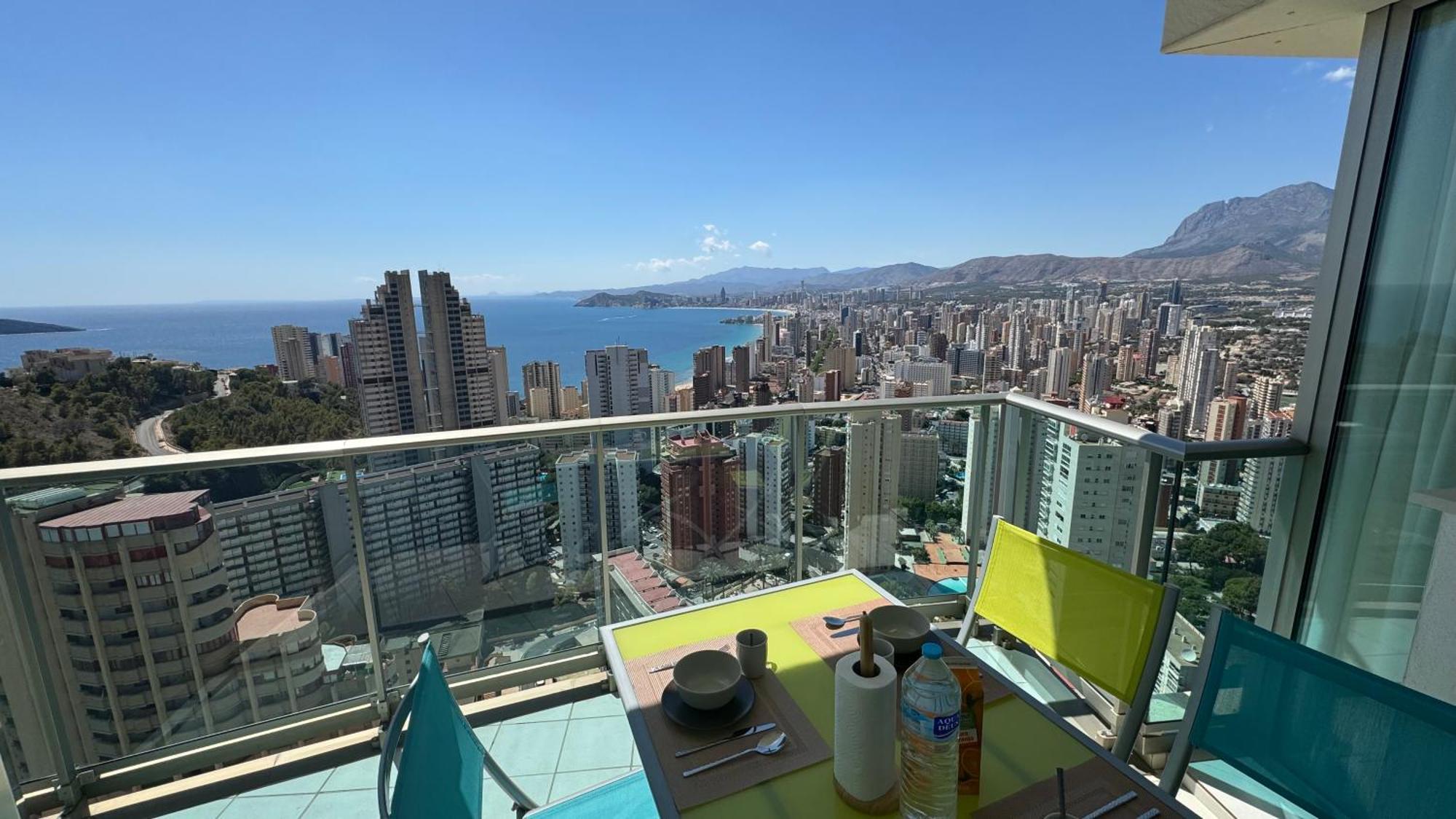 2-Bedroom Apartment With Sea Views Benidorm Kültér fotó